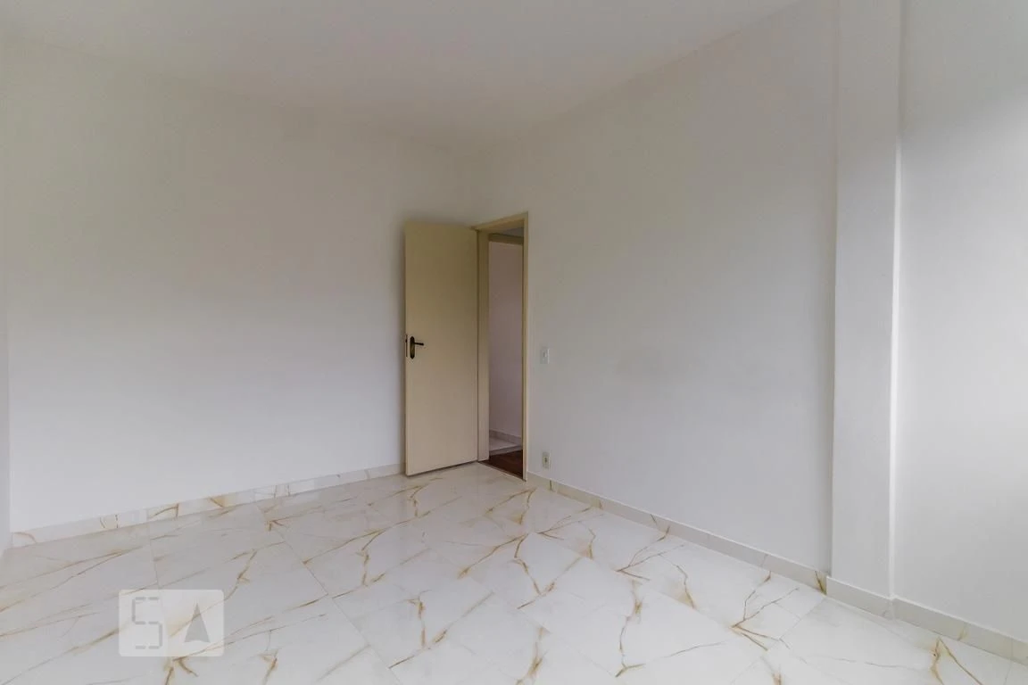 2-bedroom rental apartment with 1 bathroom and parking — photo 21
