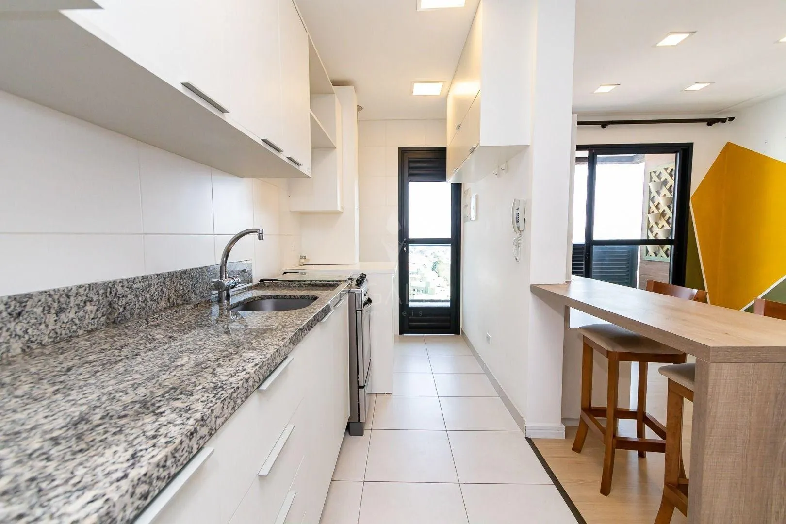Apartamento mobiliado com 1 dormitório e 2 banheiros — photo 7