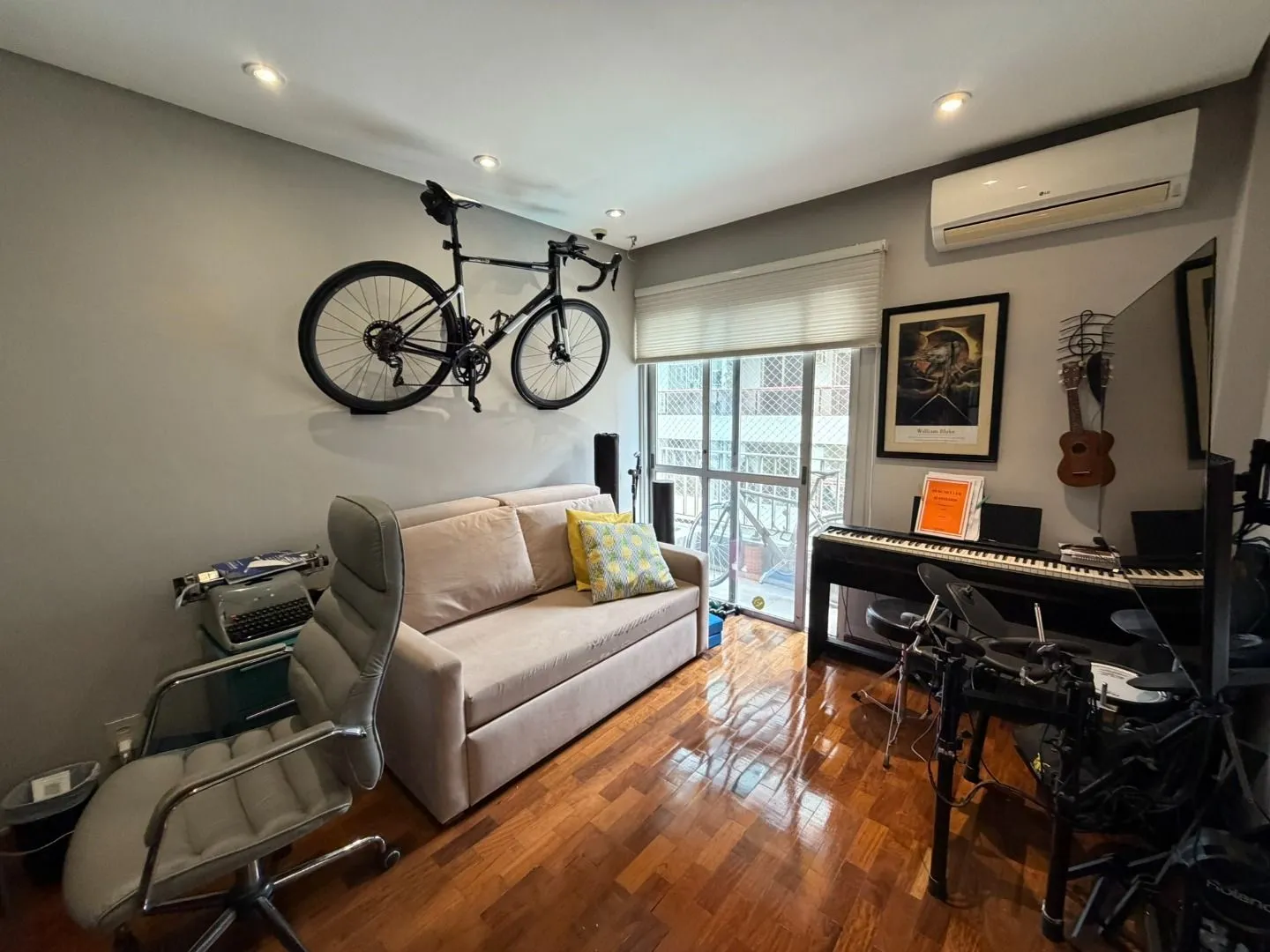 Apartamento mobiliado com 3 quartos e cozinha integrada — photo 23