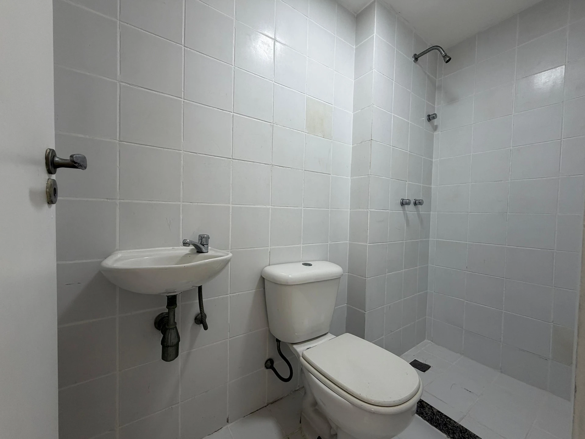 Apartamento de 3 dormitorios con 1 plaza, cocina cerrada — photo 12