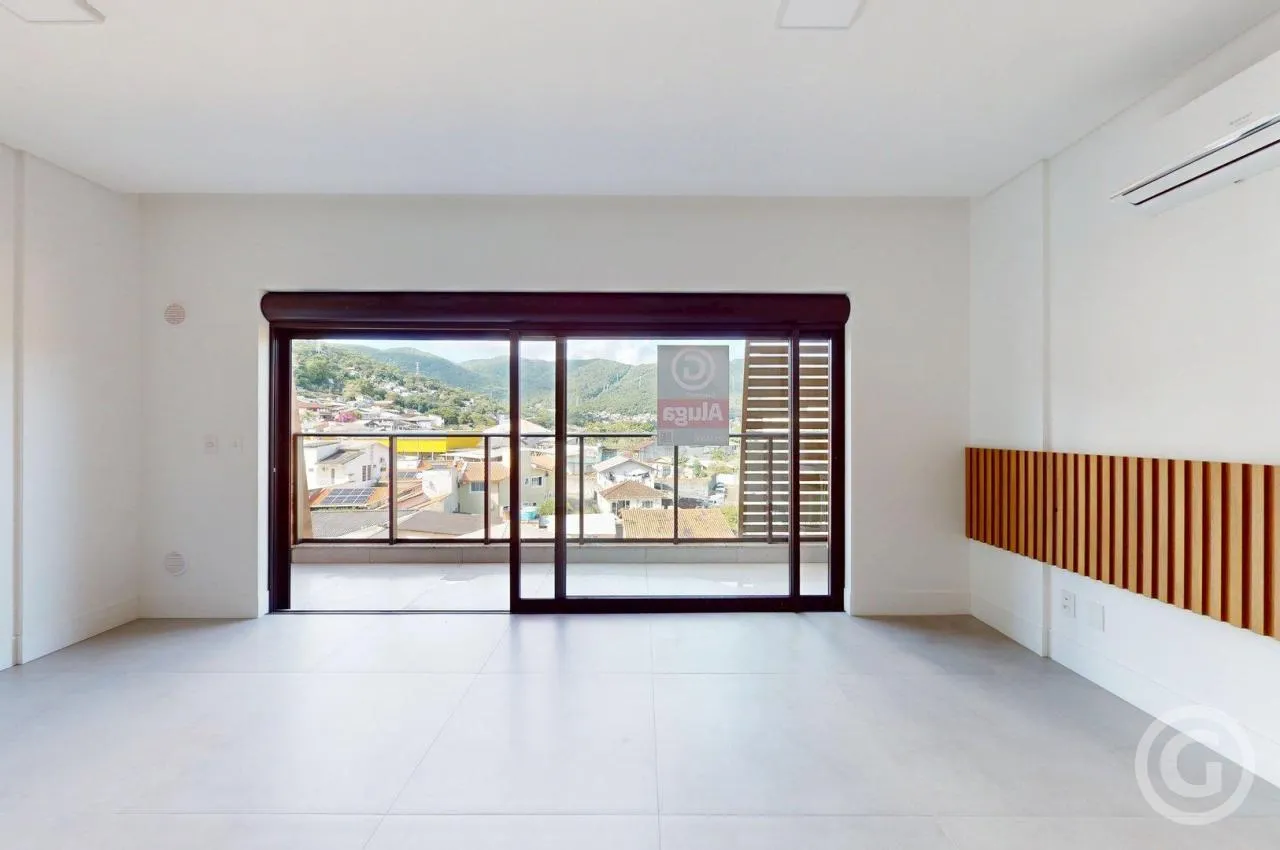 49 m² studio with open-plan kitchen and 1 parking spot — photo 3