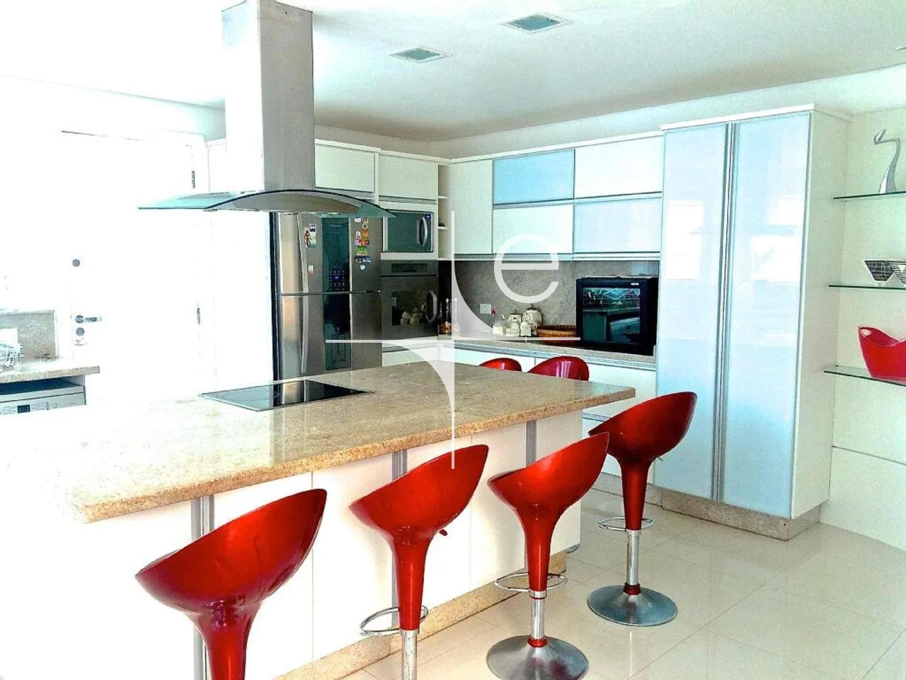 Furnished house with 7 bedrooms and a balcony BBQ — photo 19