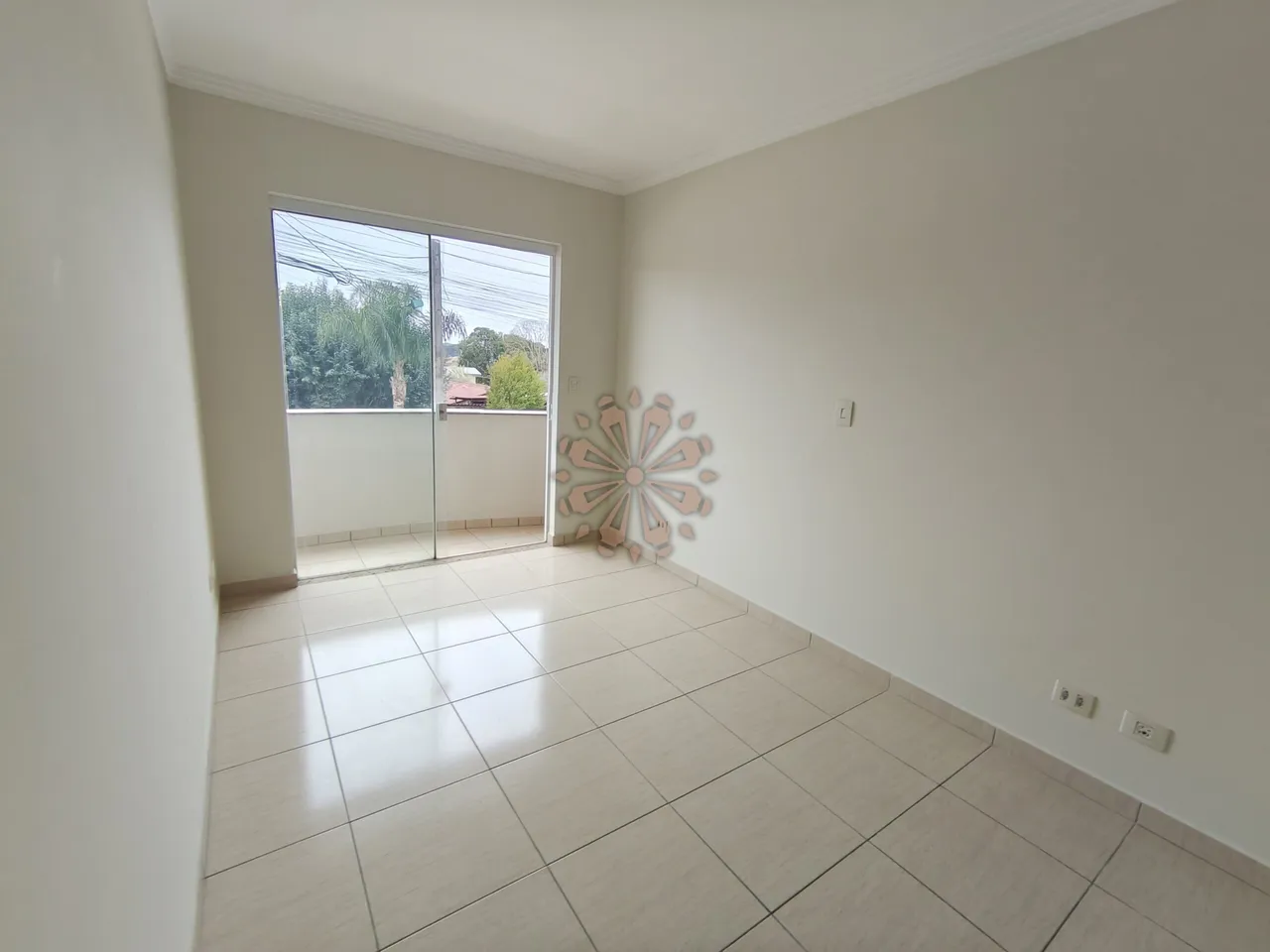 House with 3 bedrooms and 3 bathrooms across 250 m² — photo 16