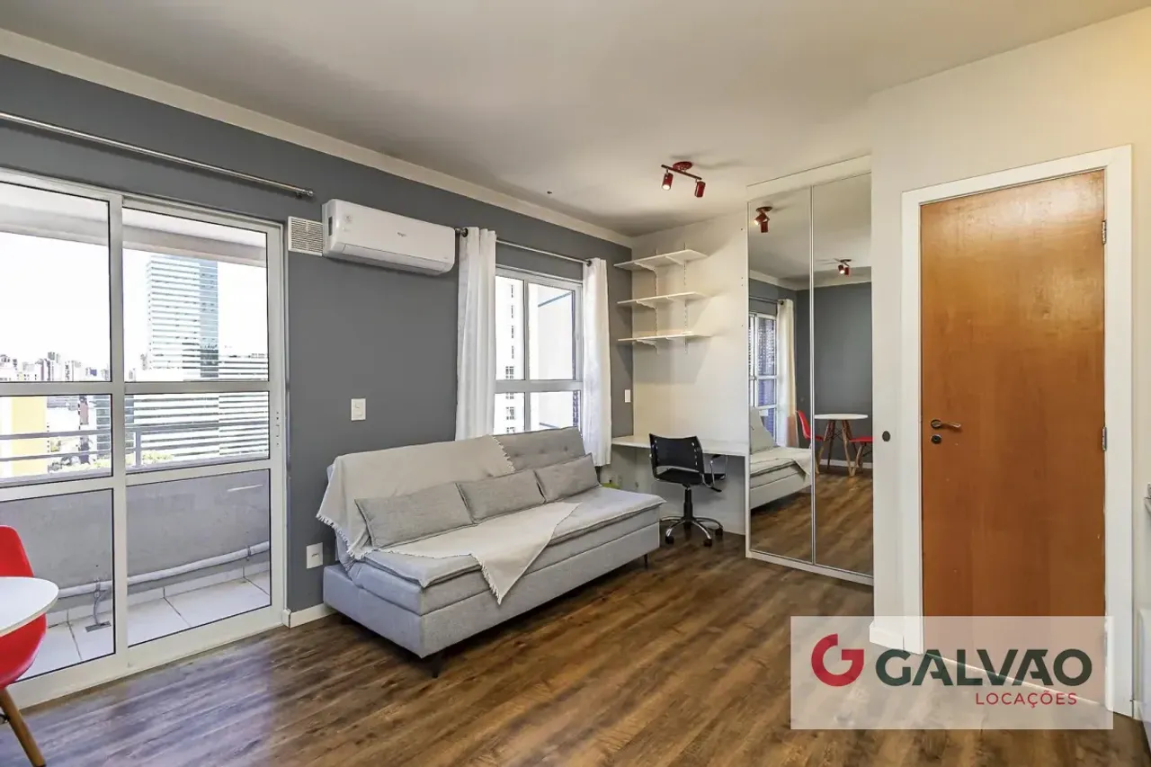 Furnished 1-bedroom apartment with a balcony