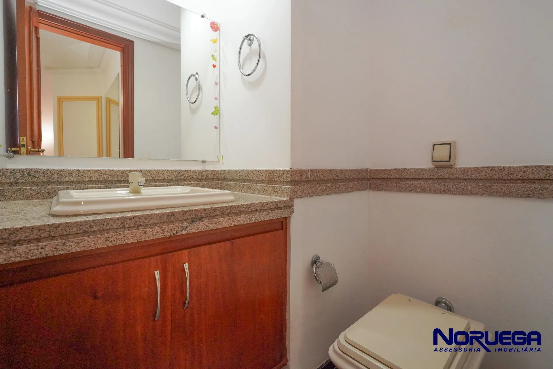 Apartamento de 4 quartos em condomínio com academia — photo 12