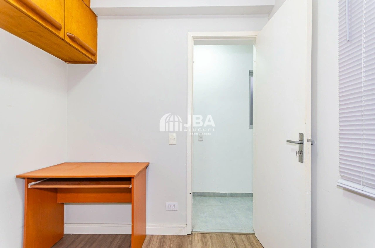 Apartamento de 3 habitaciones con 172 m² y cocina aparte — photo 17