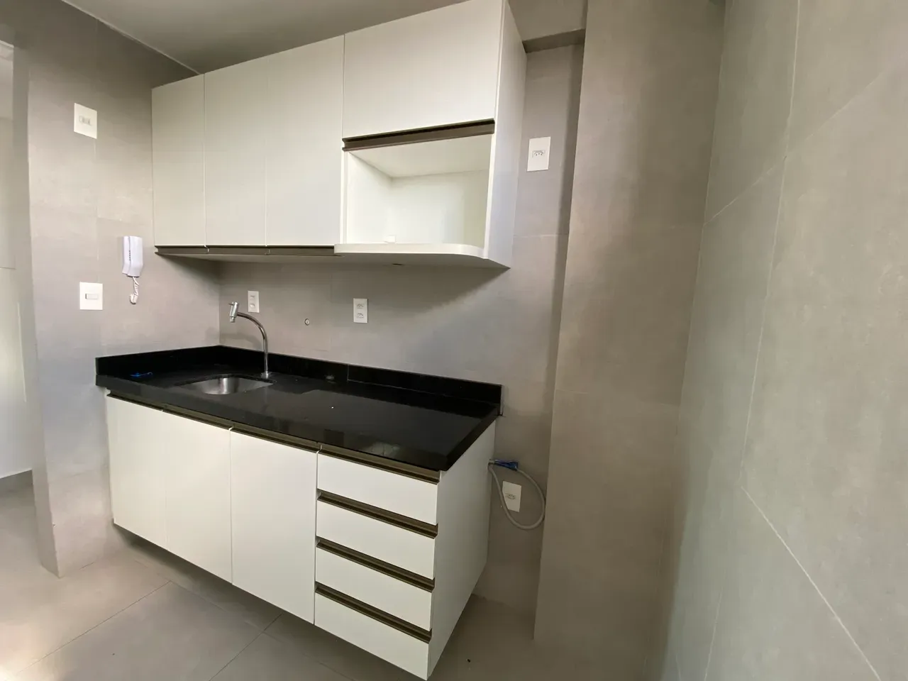 2-bedroom apartment, 1 with its own bathroom, 60 m² — photo 2