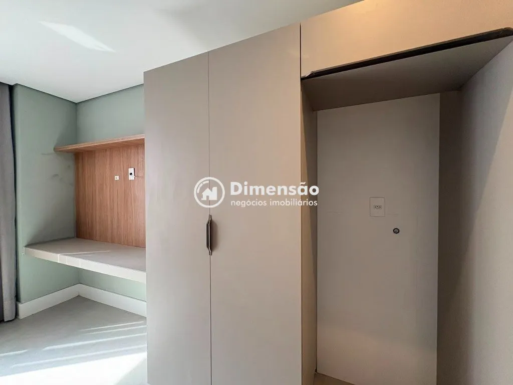Furnished 23 m² studio with glass shower enclosure — photo 11