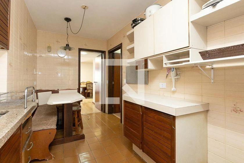 Apartamento de 4 quartos com varanda e 165 m² — photo 45