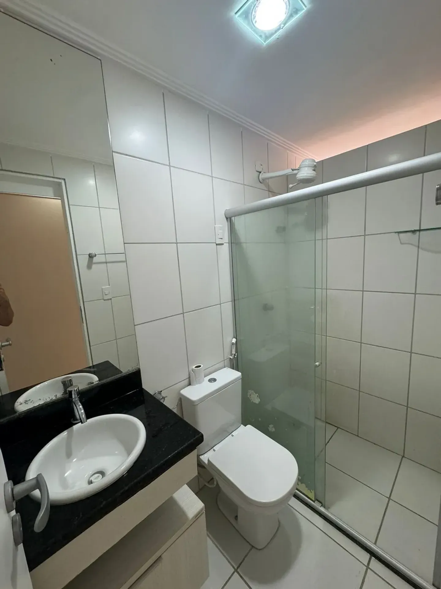 2-bedroom apartment in a building with a pool — photo 28