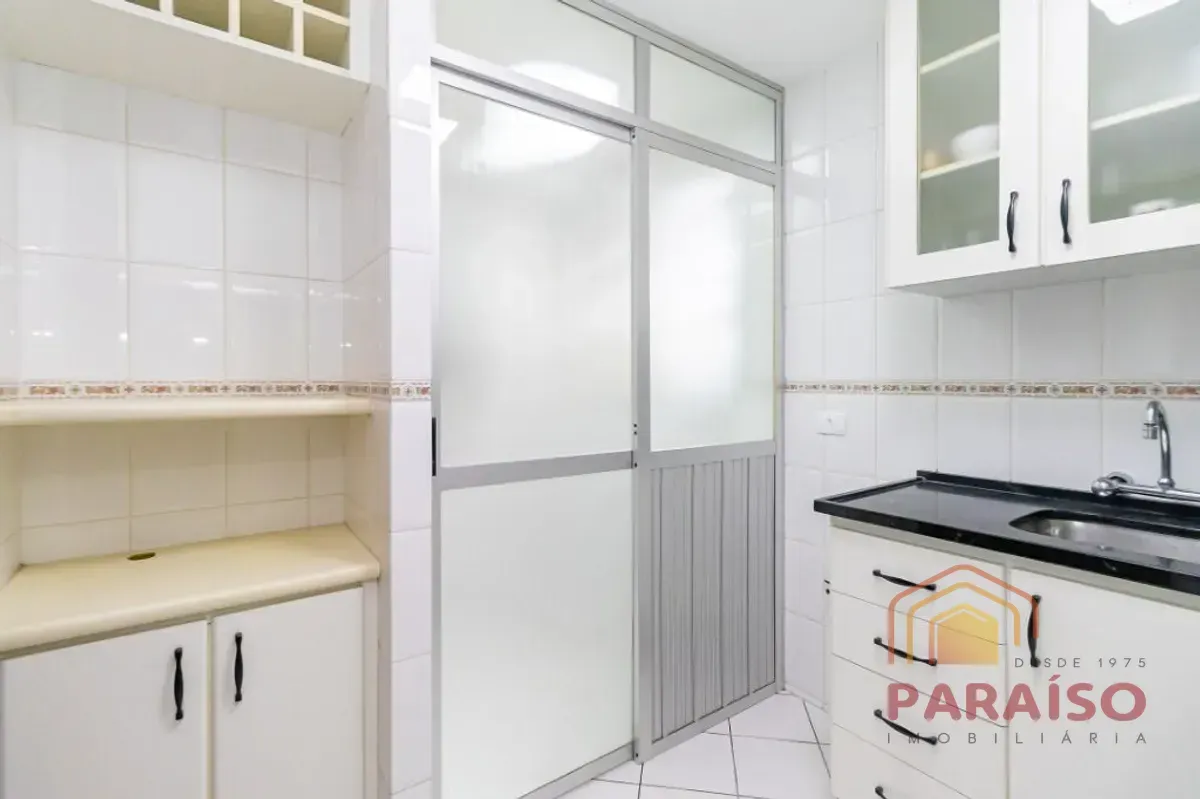 2-bedroom apartment with a grill on the balcony — photo 10