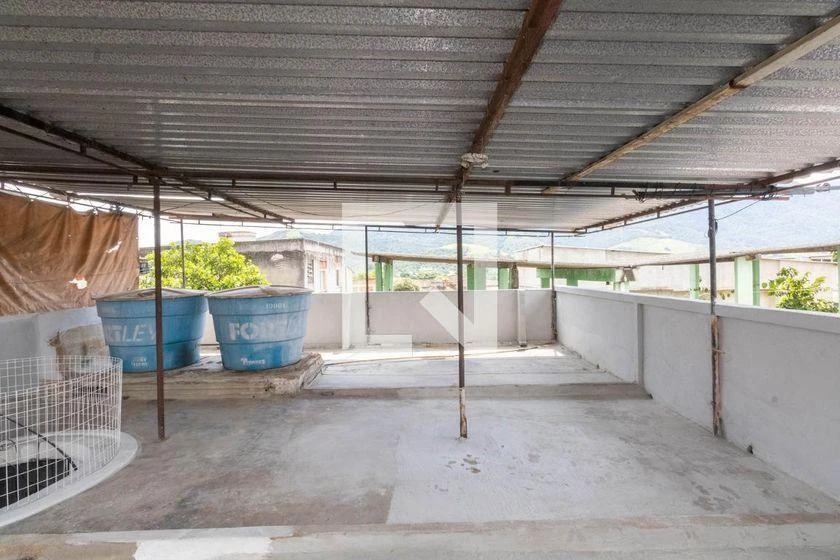 Rental house with 3 bedrooms and 300 m² of space — photo 41