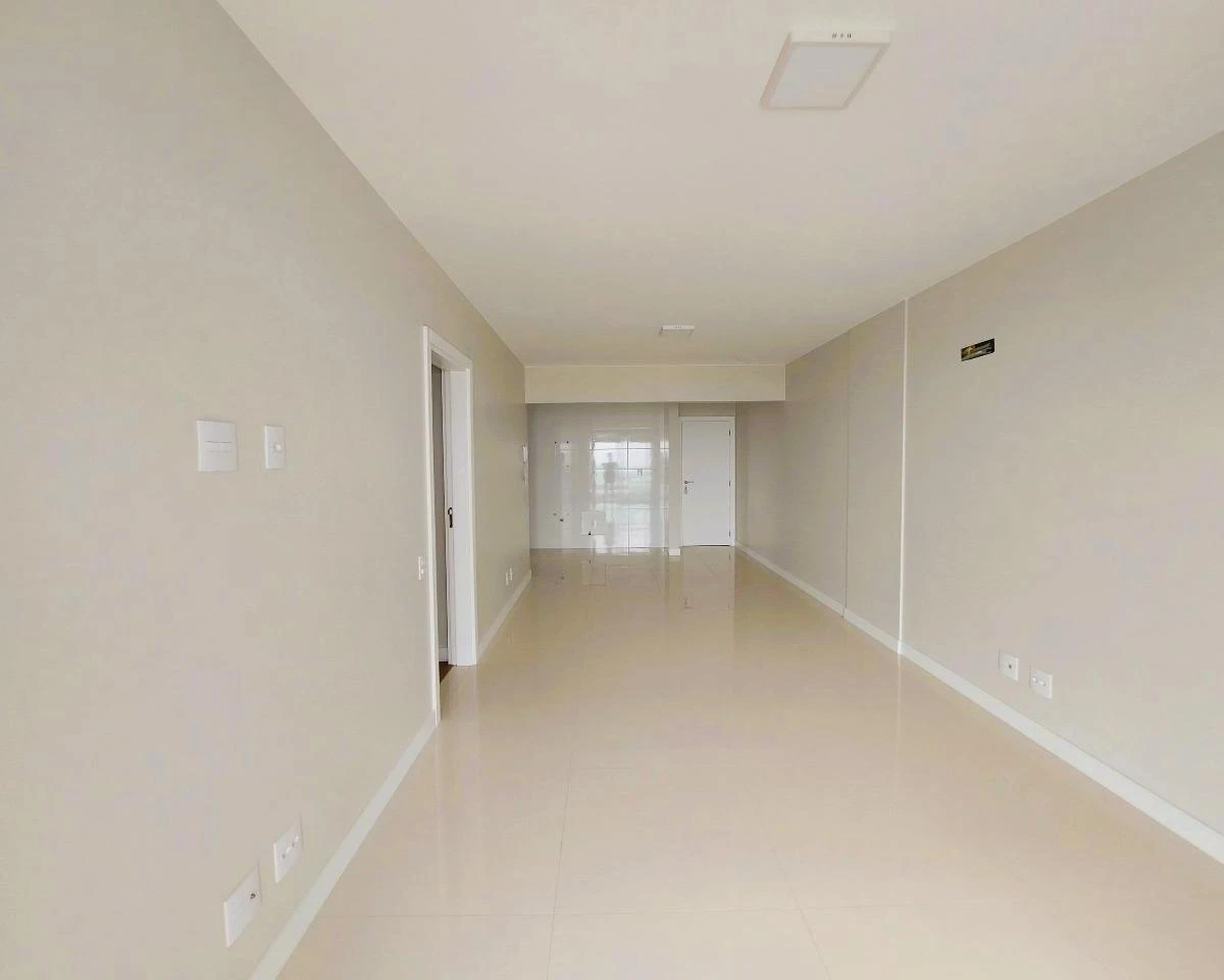 3-bedroom apartment with a water view in Florianópolis — photo 7