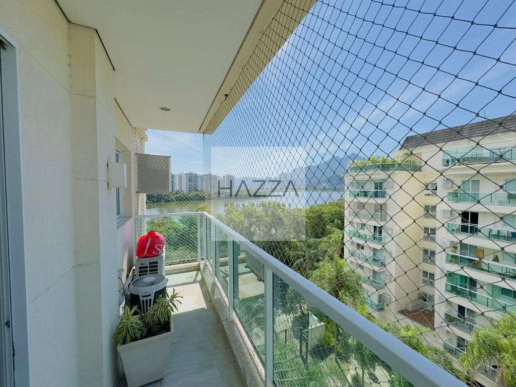 Furnished 313 m² apartment with 3 suites and private balcony — photo 15