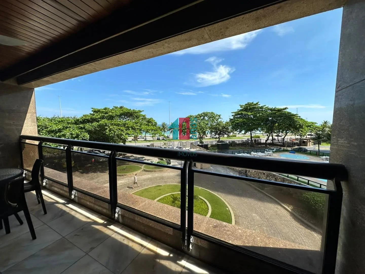 144 m² apartment with a home office and a water view — photo 16