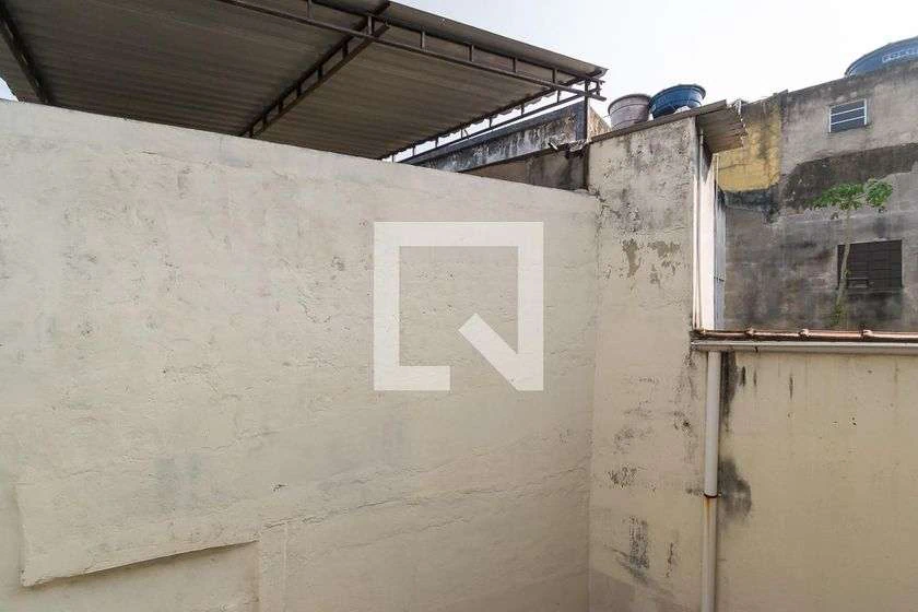Apartamento de 1 quarto com box de vidro no banheiro — photo 28