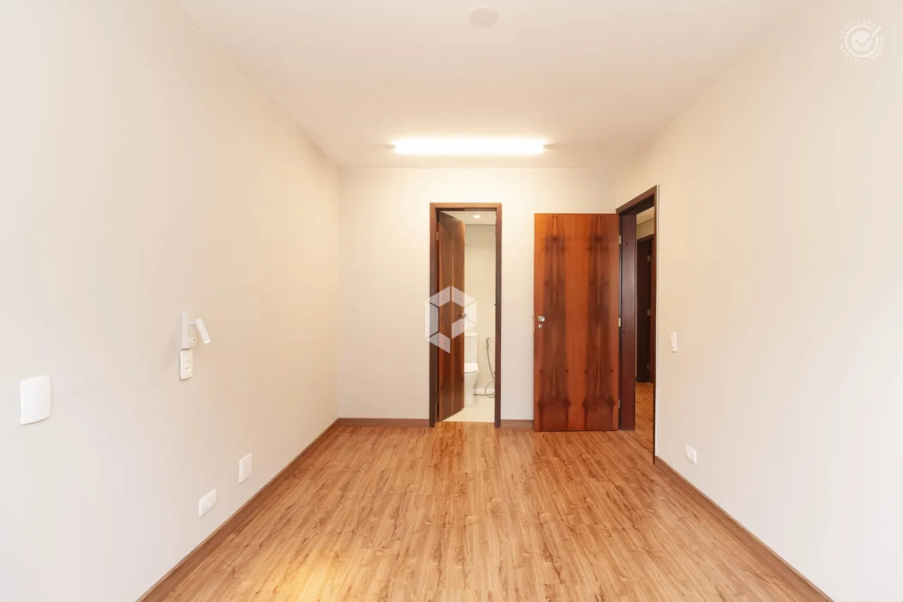 3-bedroom apartment with 2 parking spaces and 130 m² — photo 8