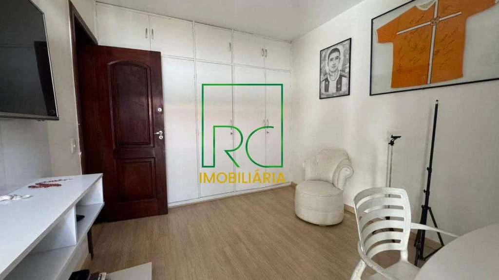 Furnished 4-bedroom apartment with 250 m² — photo 7