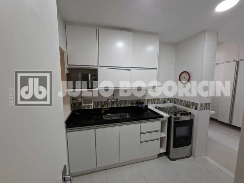 2-bedroom apartment with a washing machine in Rio de Janeiro — photo 12