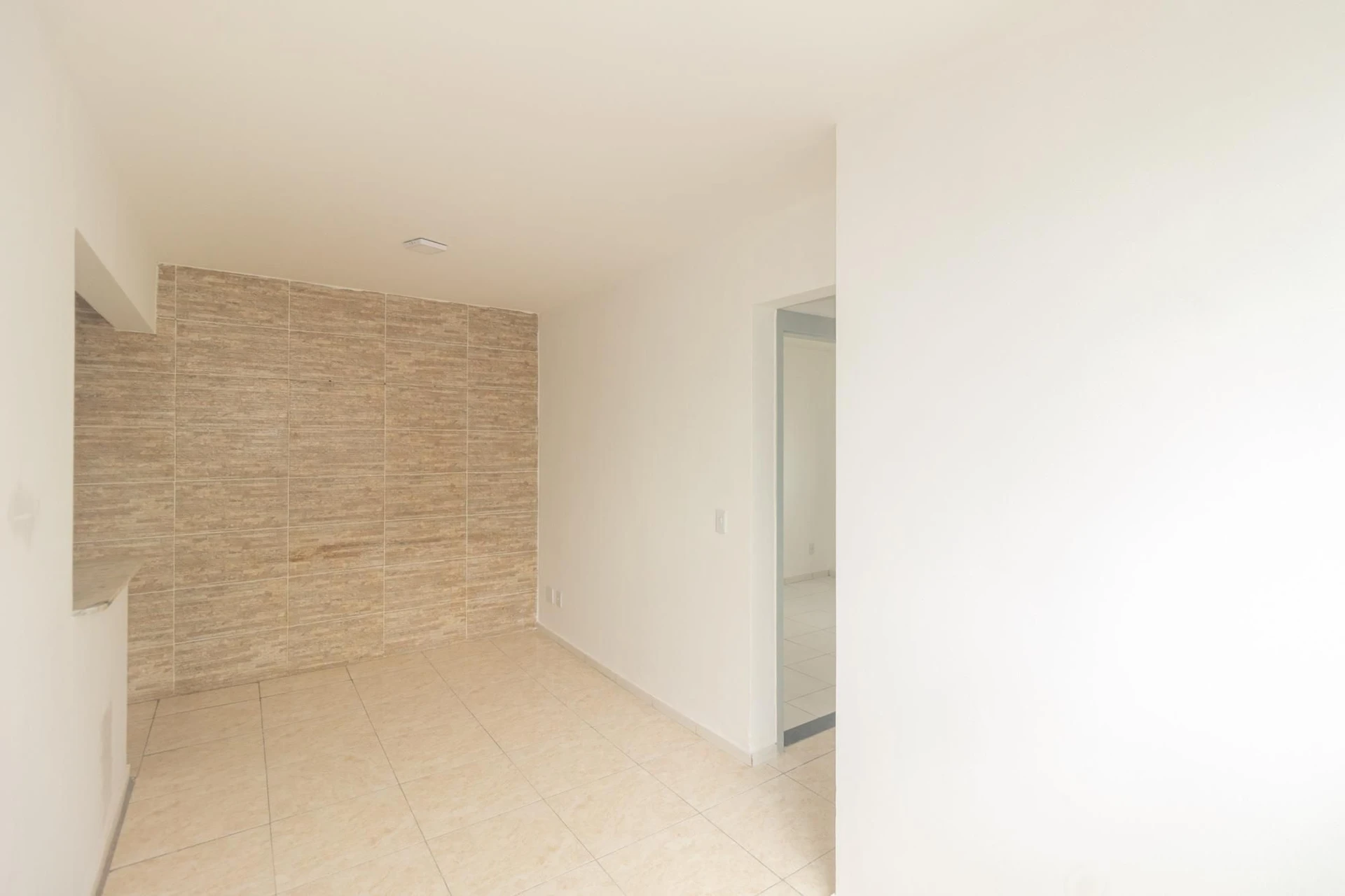 Unfurnished apartment with 2 bedrooms and open-air pool — photo 20