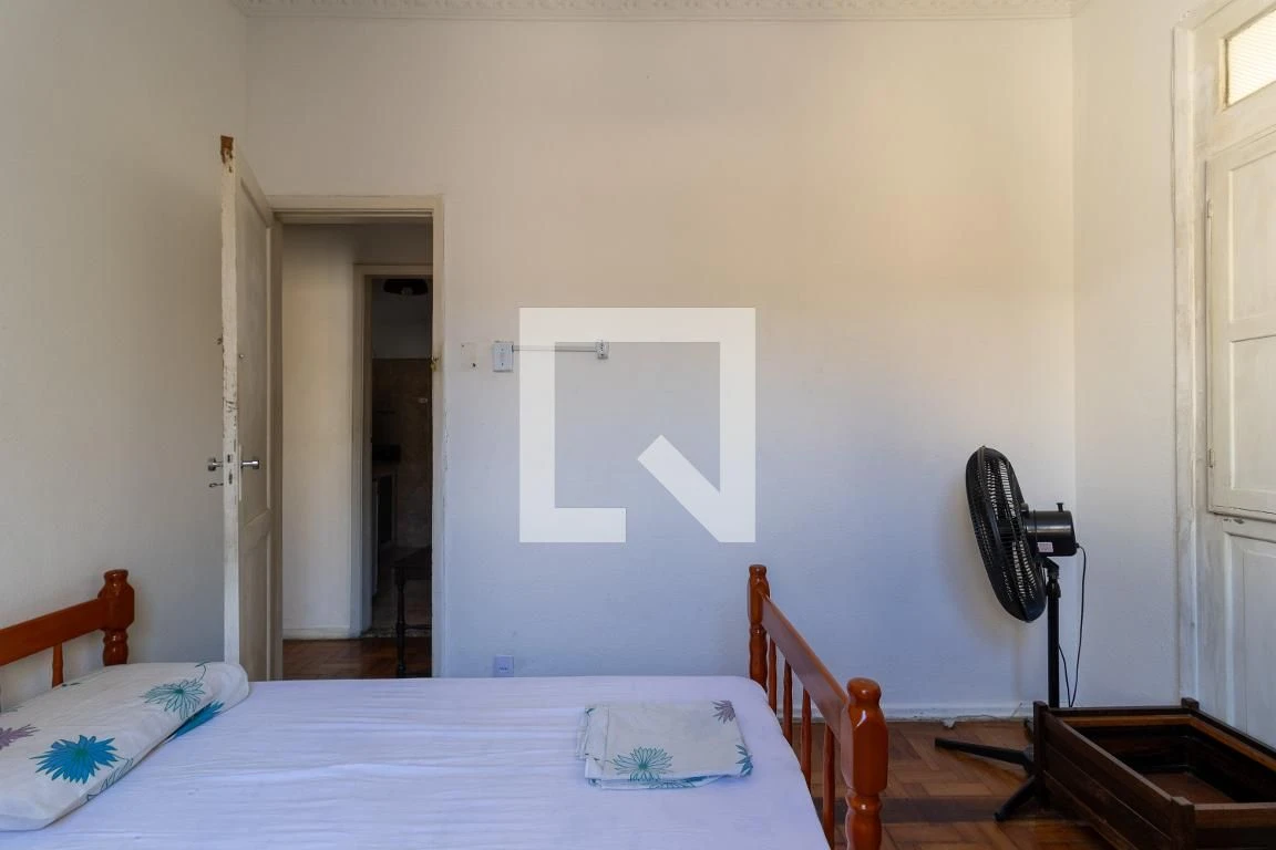 Furnished 2-bedroom apartment with 1 parking spot — photo 8