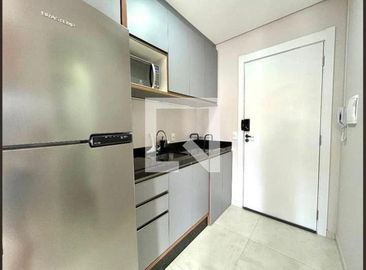 Estúdio mobiliado de 29 m² com sacada — photo 2