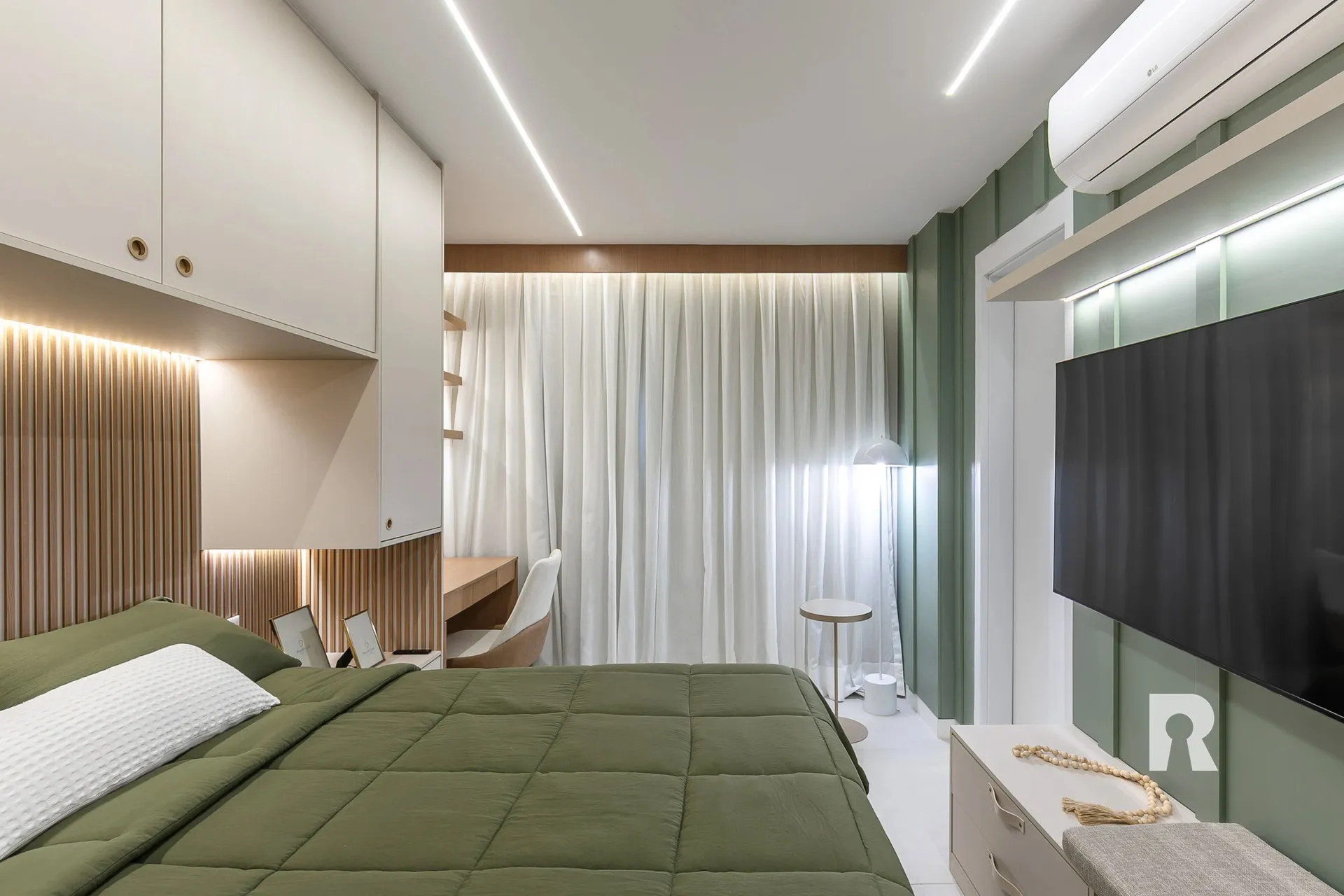 3-bedroom apartment with a jacuzzi — photo 24