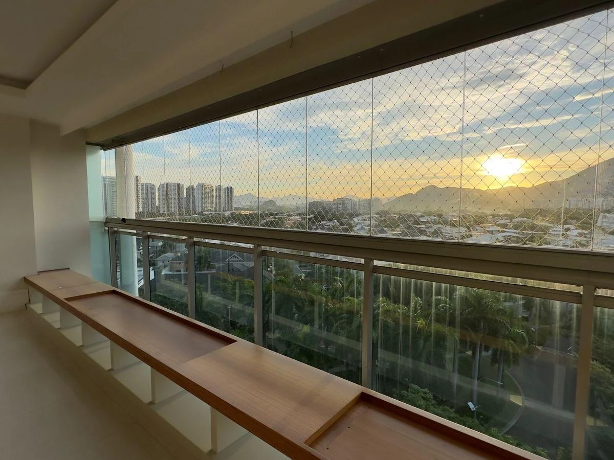 4-bedroom apartment with a separate kitchen, 260 m² — photo 11