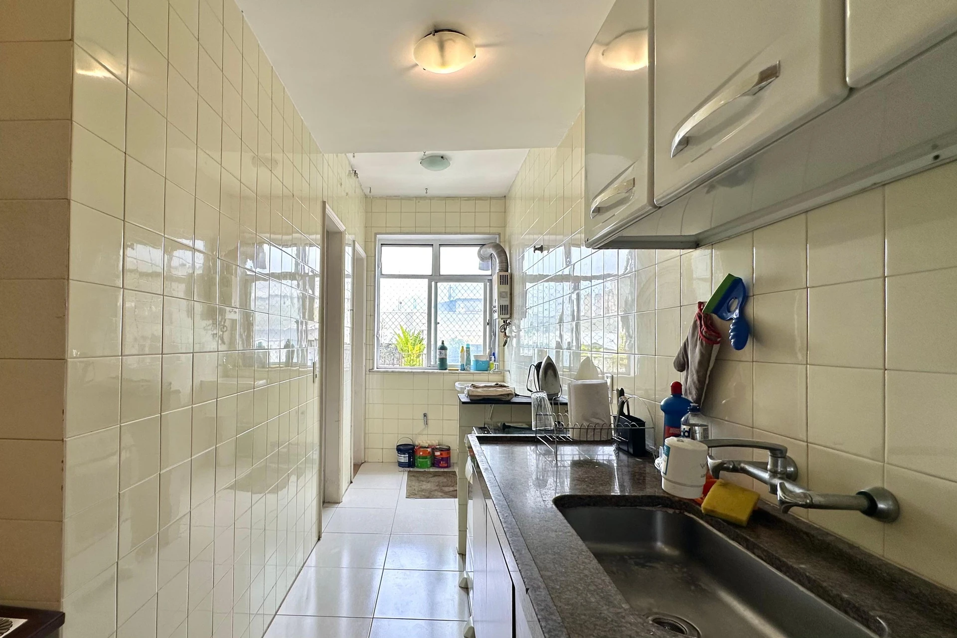 One-bedroom apartment with a mountain view in Rio de Janeiro — photo 22