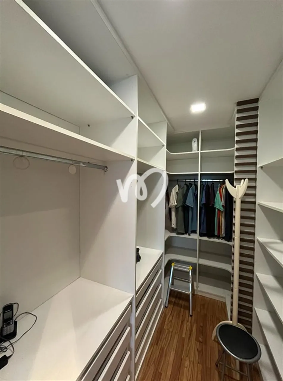 Furnished 3-bedroom apartment with 4 bathrooms and 125 m² — photo 9