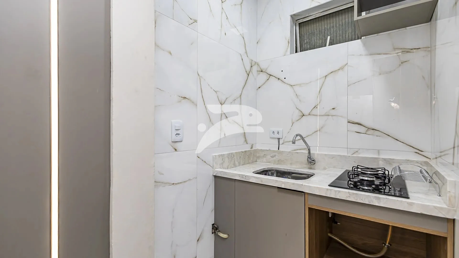 Apartamento mobiliado de 1 quarto com box de vidro — photo 4