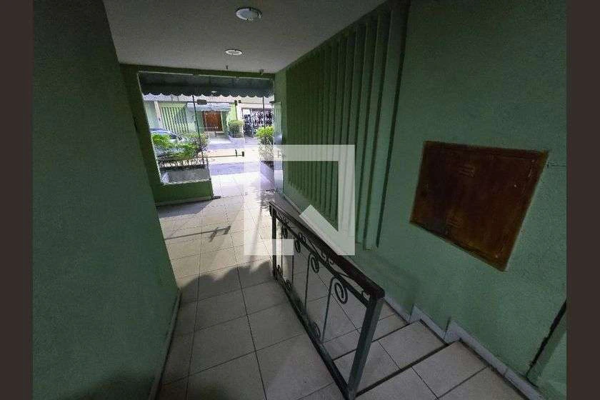 Furnished apartment with 2 bedrooms and 102 m² — photo 29