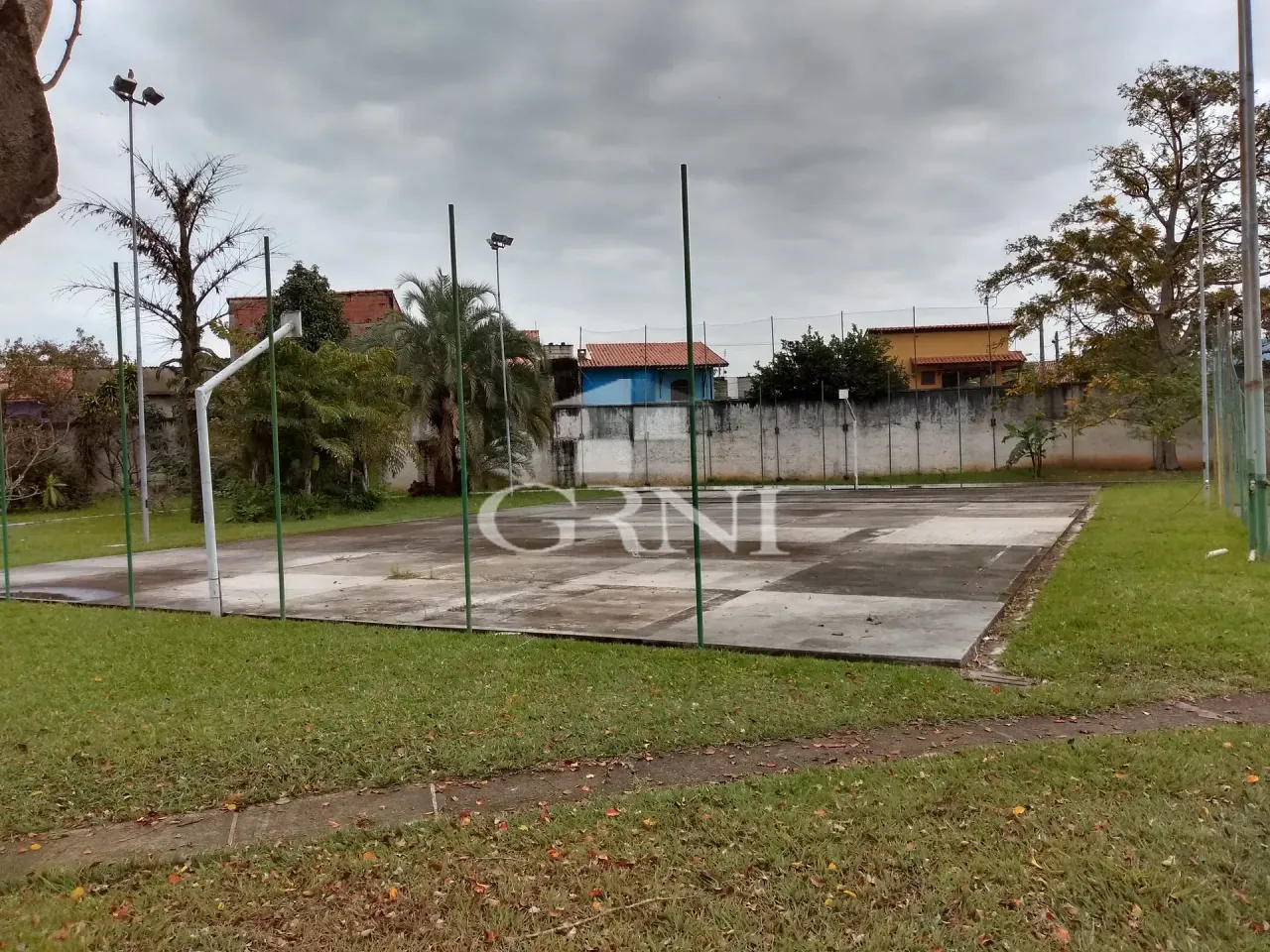 Apartamento sem mobília com 2 quartos e varanda — photo 13