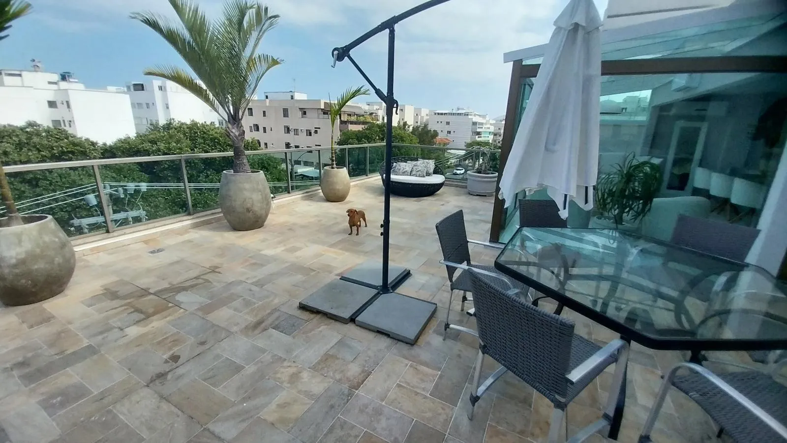 Unfurnished apartment with 4 bedrooms and 5 bathrooms — photo 15