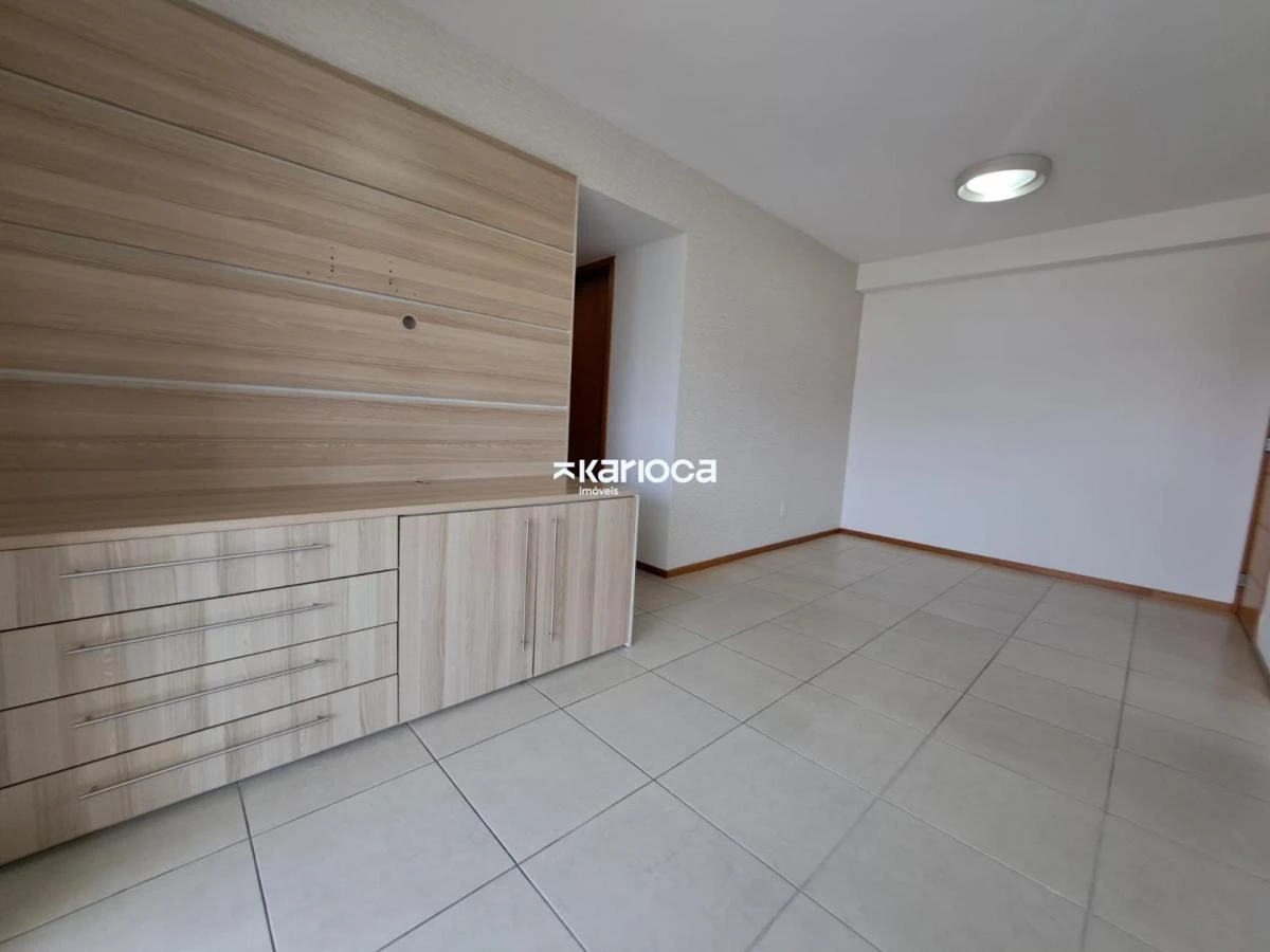 Glass-enclosed balcony in a 3-bedroom apartment, 75 m² — photo 13
