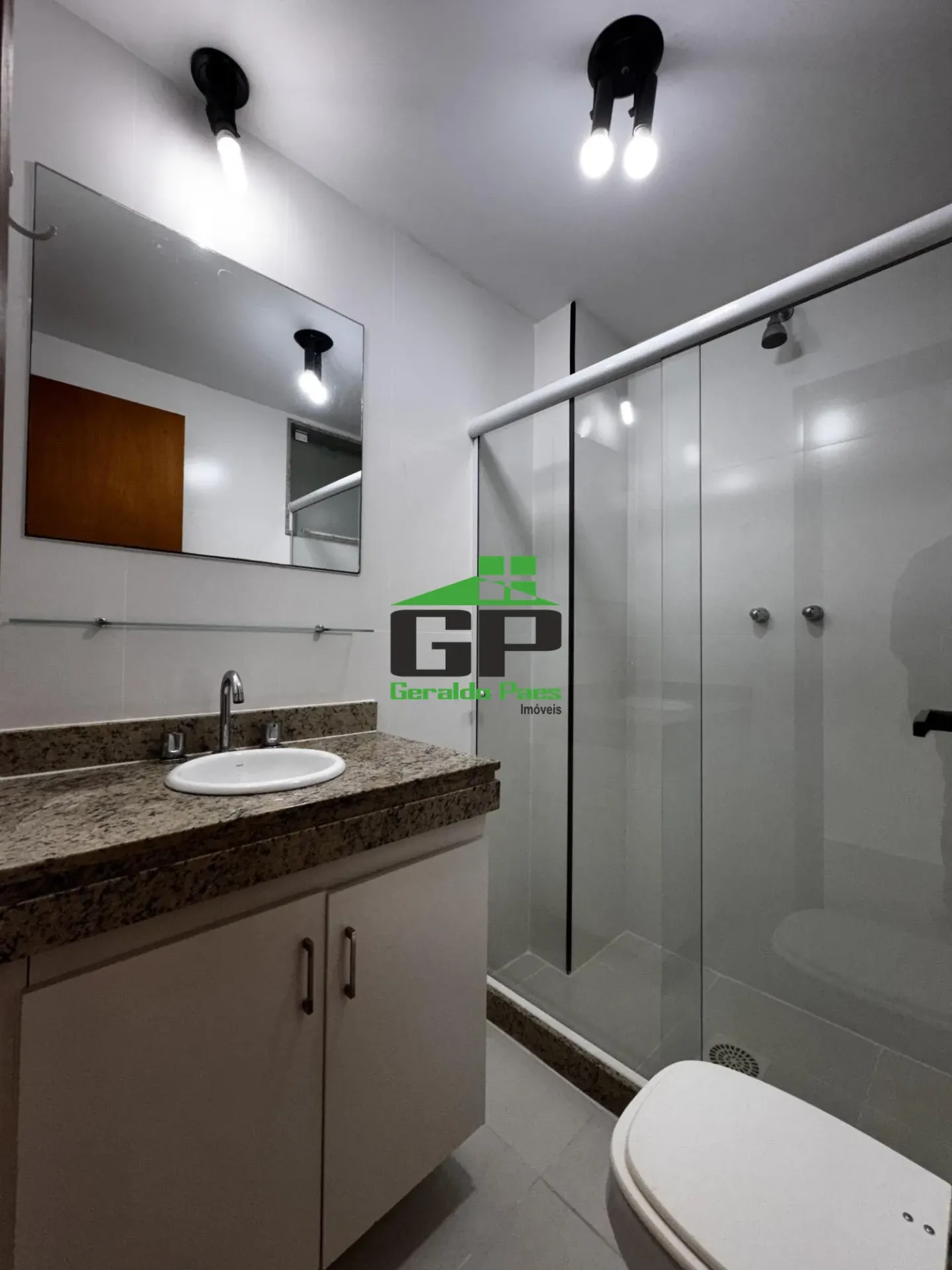 3-bedroom apartment with 2 en-suites and a balcony — photo 4