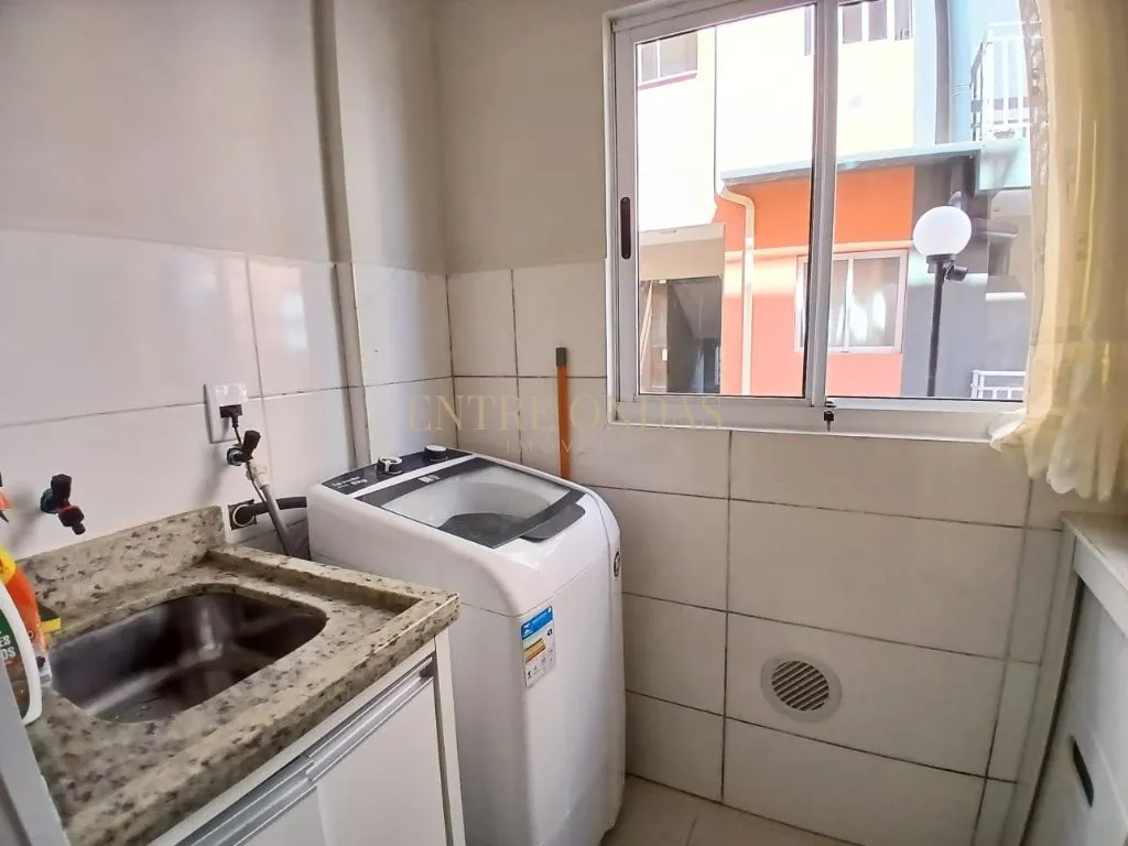 Квартира 88 м² со стиральной машиной и грилем на балконе — photo 18