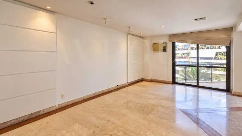 Apartamento de 3 quartos em condomínio com piscina aquecida — photo 8