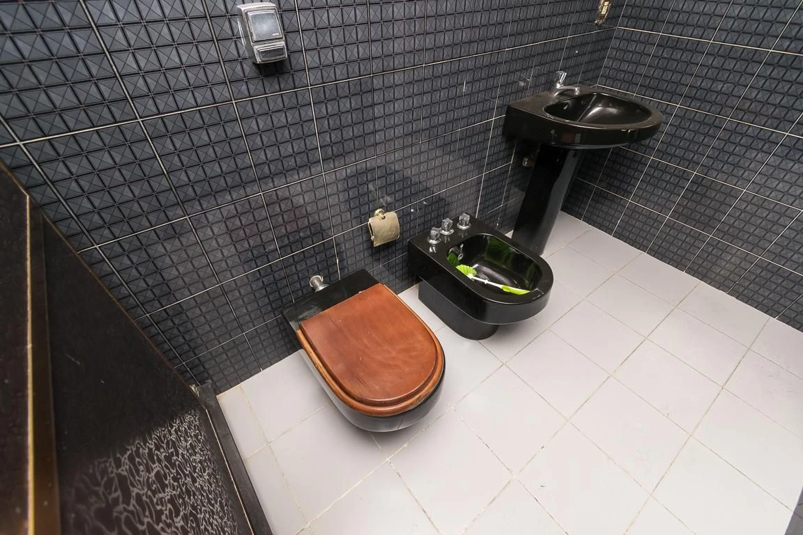 Casa sem mobília com 4 quartos e varanda — photo 62
