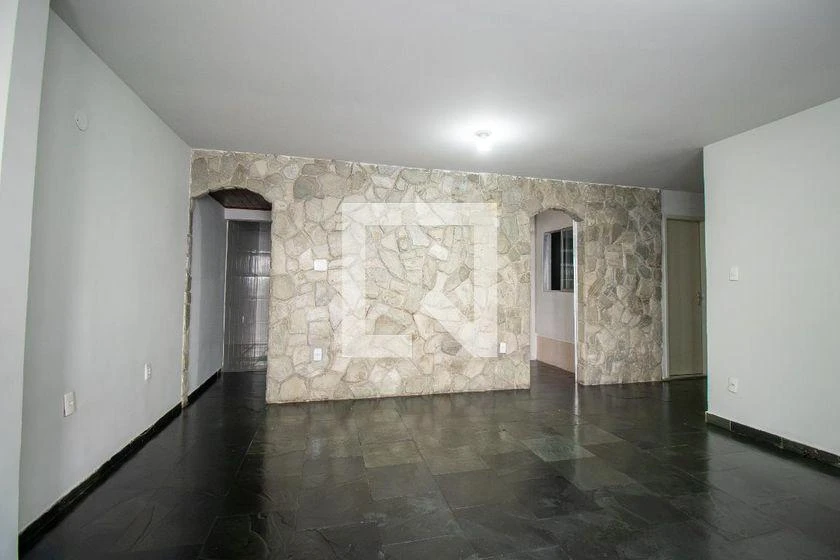 2-bedroom house, 1 with its own bathroom, 80 m²