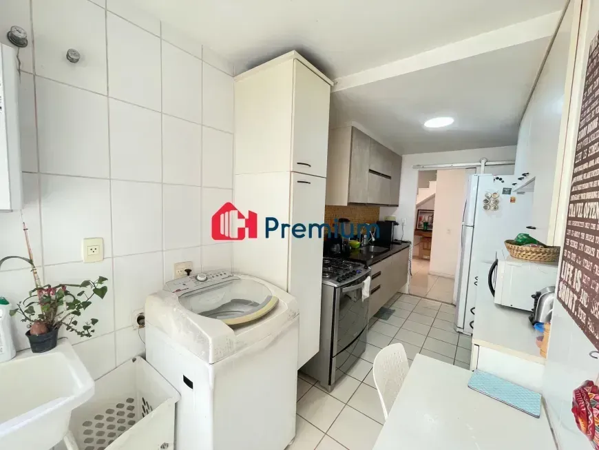 Home office in a 3-bedroom apartment, 200 m² — photo 21