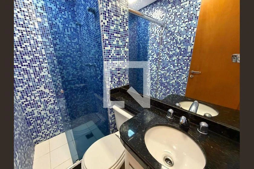 166 m² apartment with 4 en-suite bedrooms and enclosed balcony — photo 7