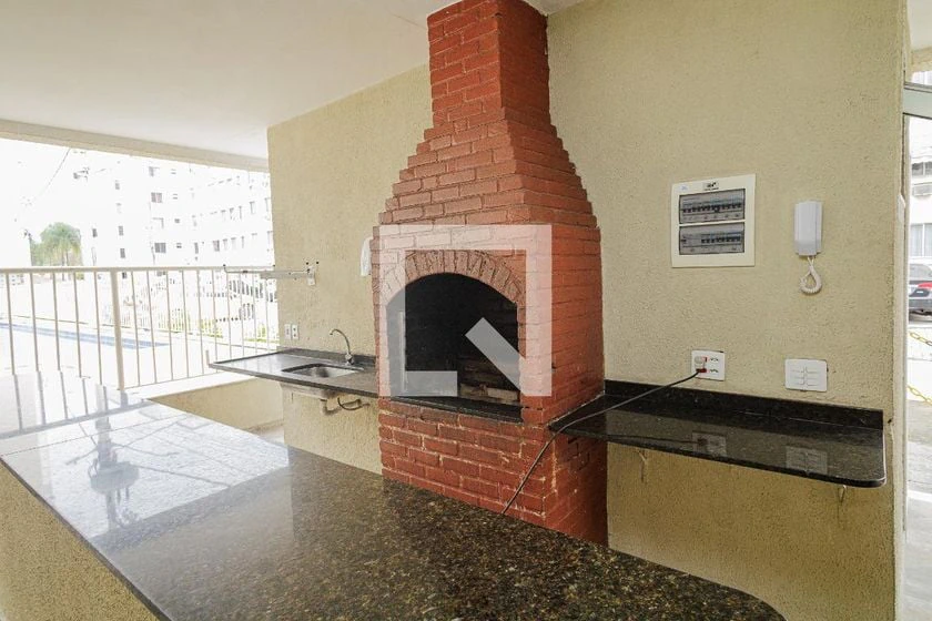 2-bedroom apartment in a building with a pool — photo 25
