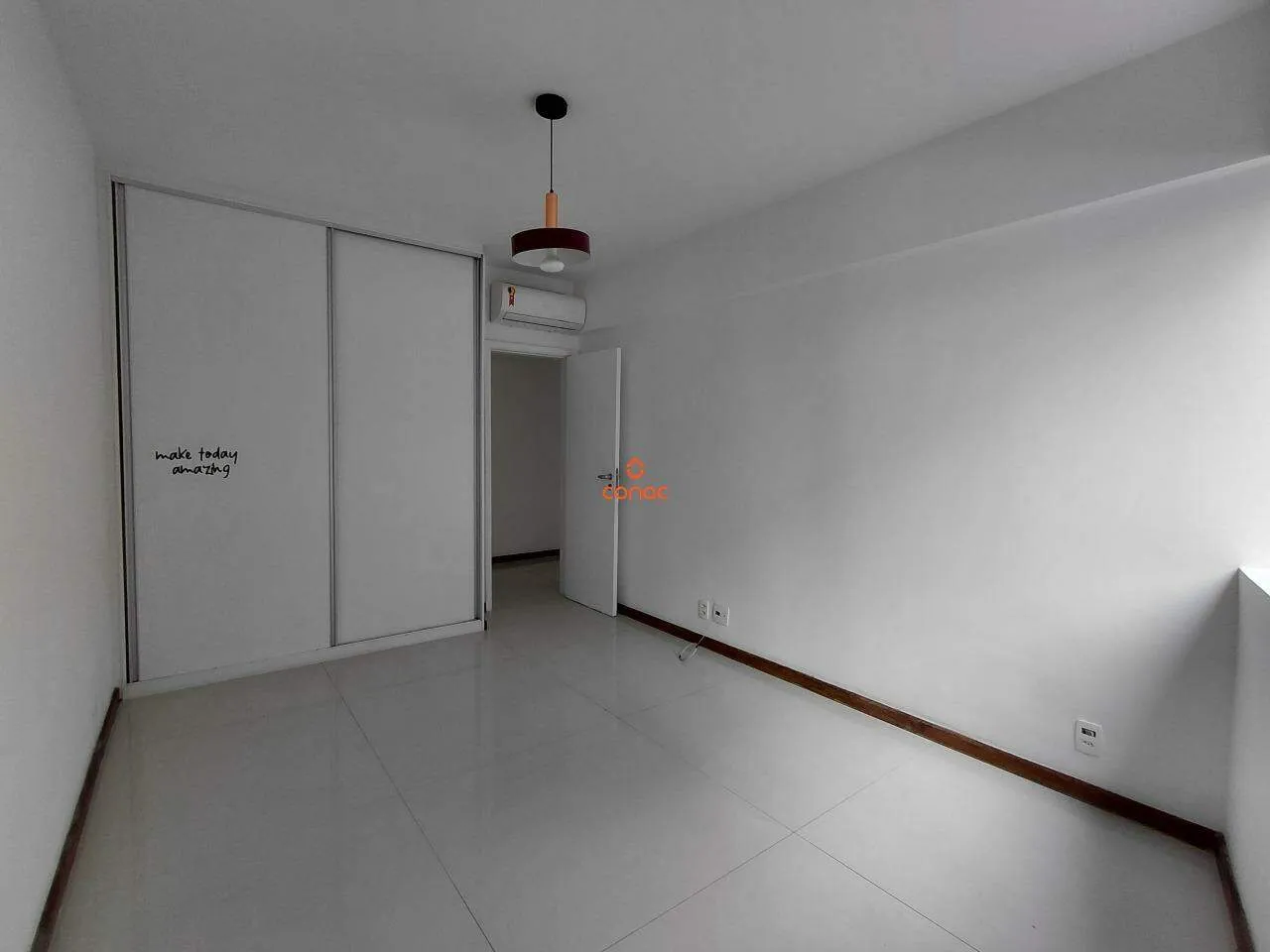 Rental apartment with 4 bedrooms and 3 bathrooms — photo 8