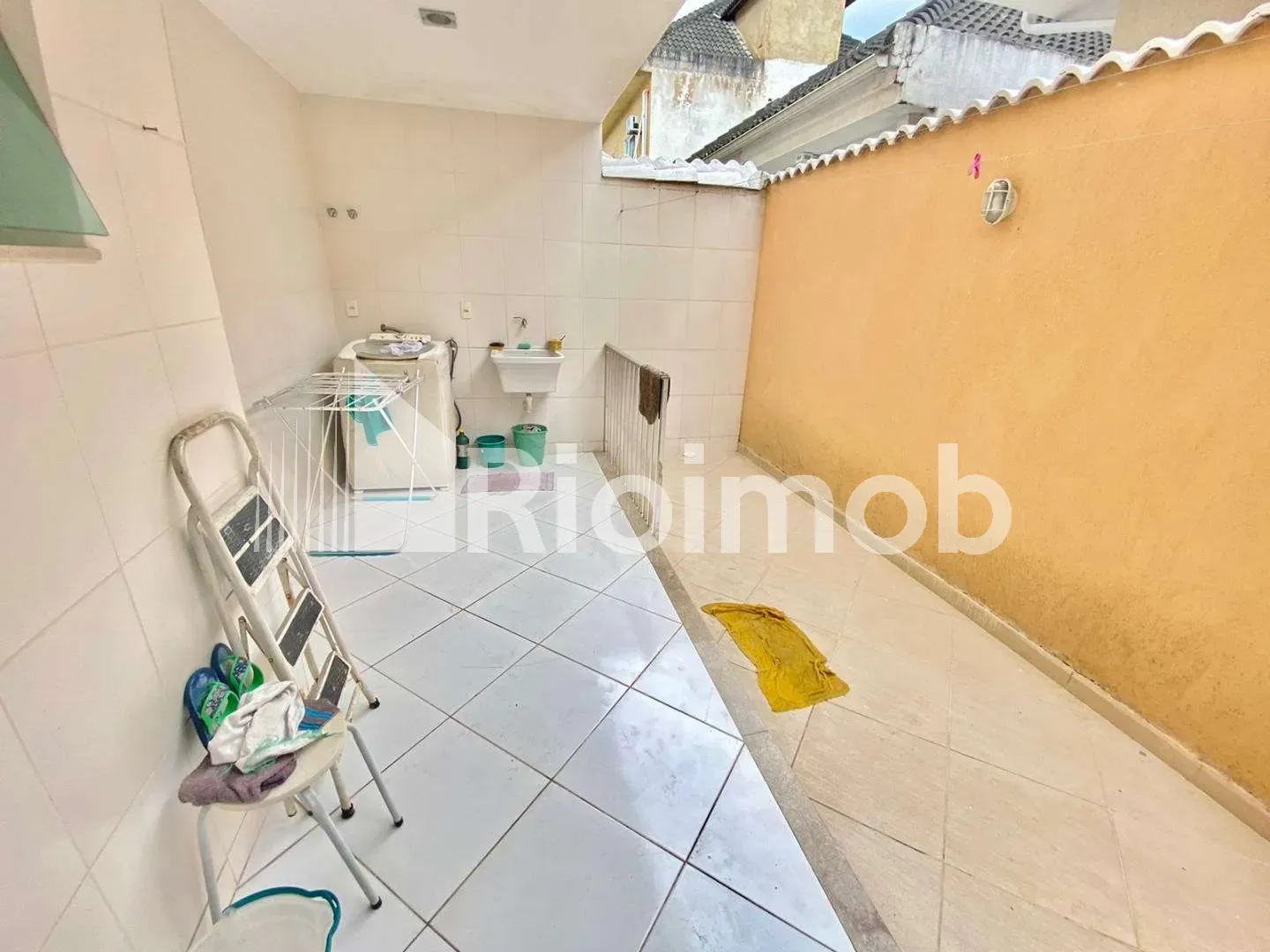 3-bedroom house with 5 bathrooms and 2 parking spots — photo 34