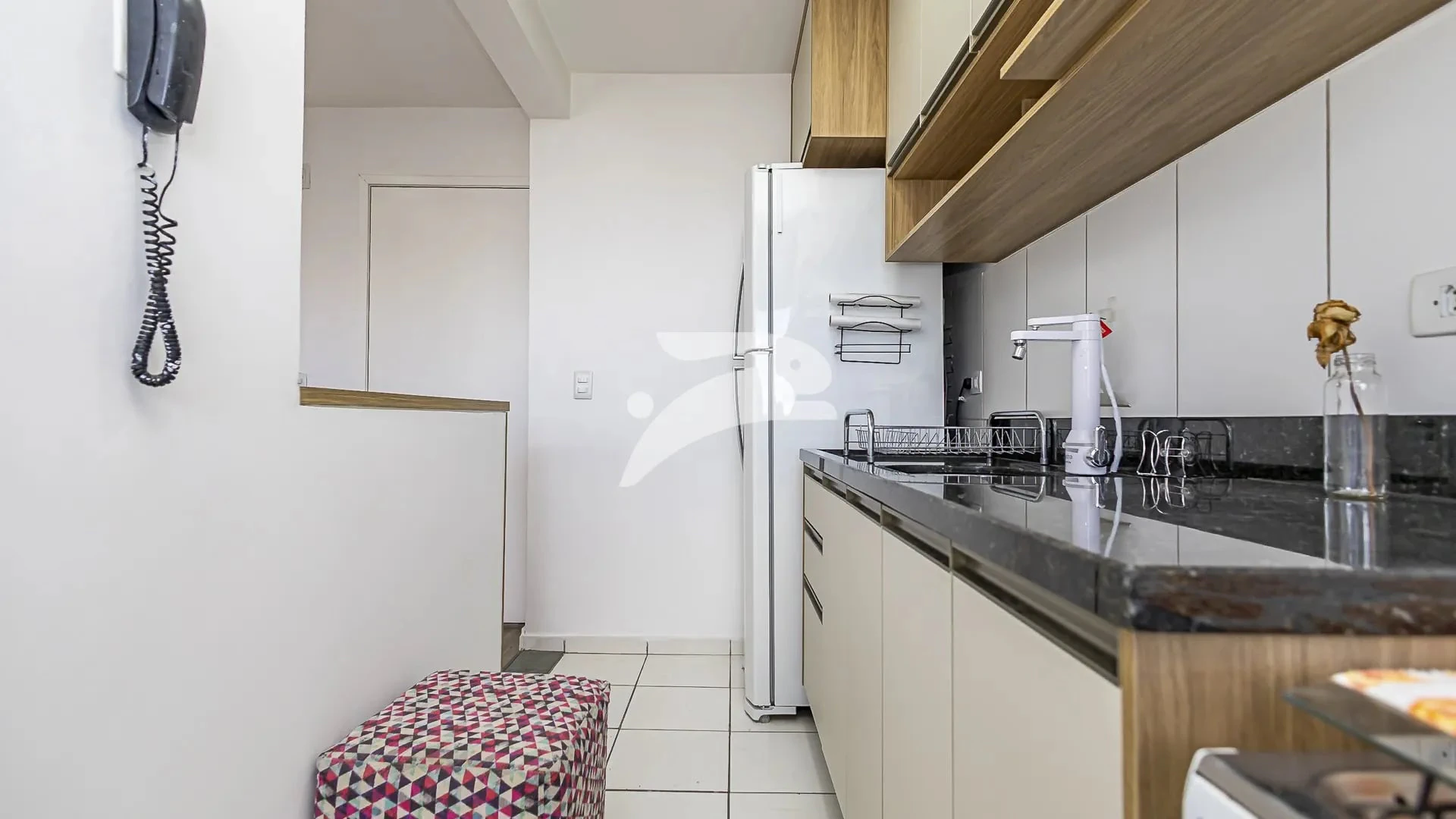 2-bedroom apartment with a washing machine in Curitiba — photo 6