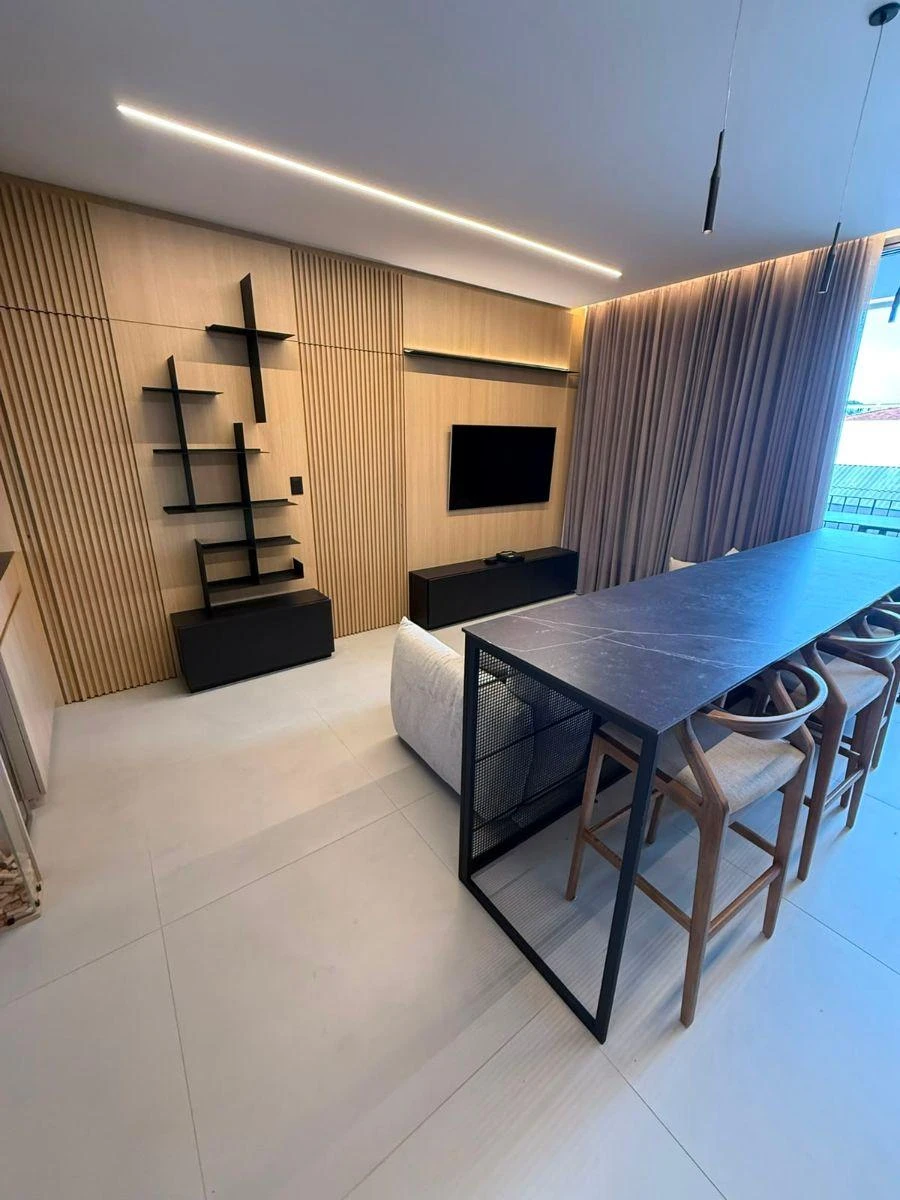 Furnished apartment, 53 m², with floor-to-ceiling windows — photo 11