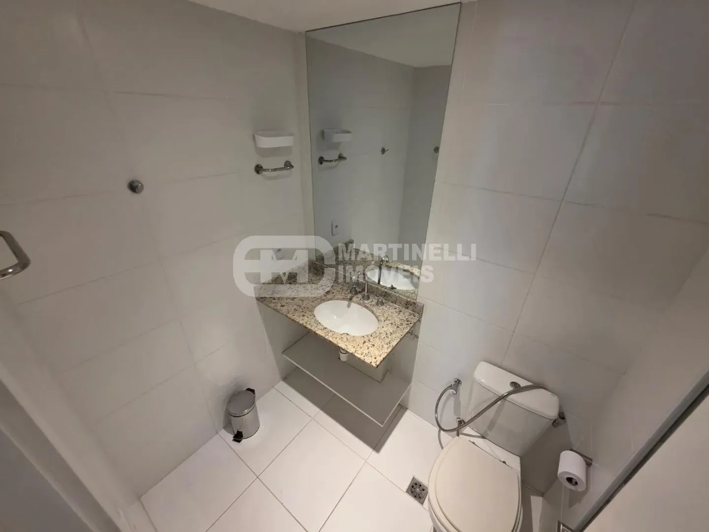 One-bedroom apartment with a mountain view in Rio de Janeiro — photo 11