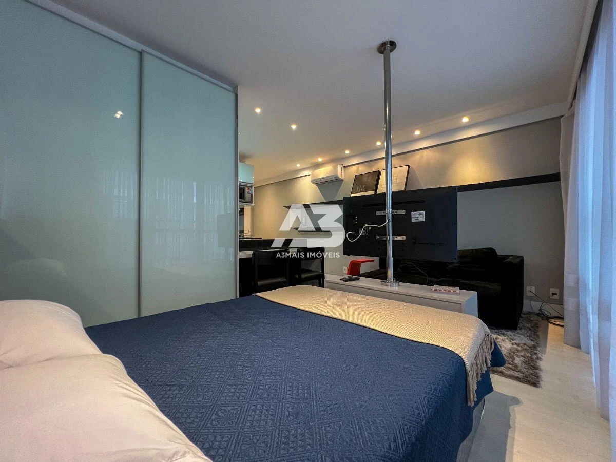 Furnished studio 33 m² with 1 bedroom and balcony — photo 3