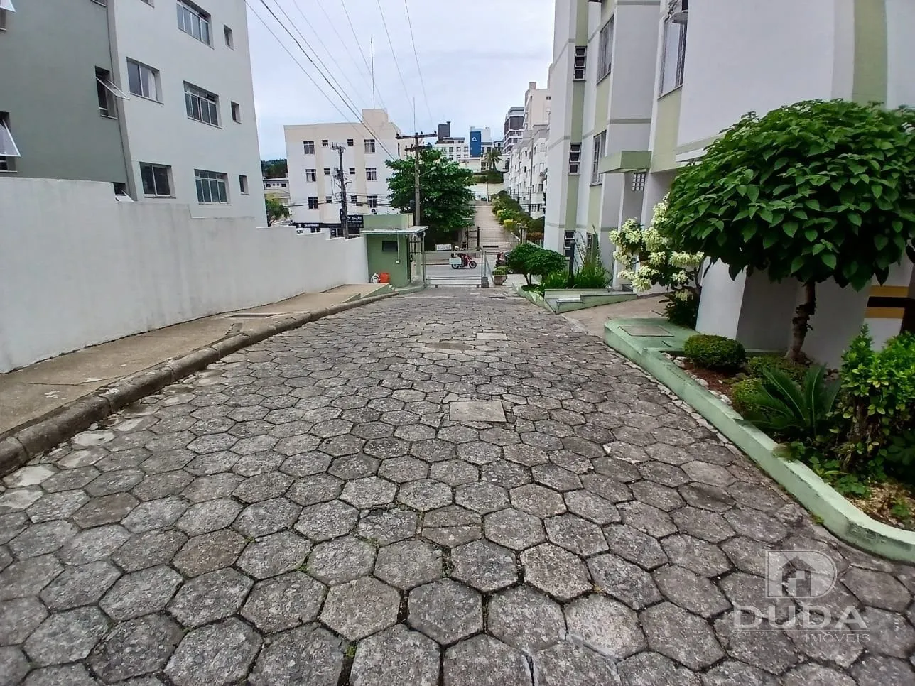 3-bedroom apartment with 1 parking spot and 87 m² — photo 3
